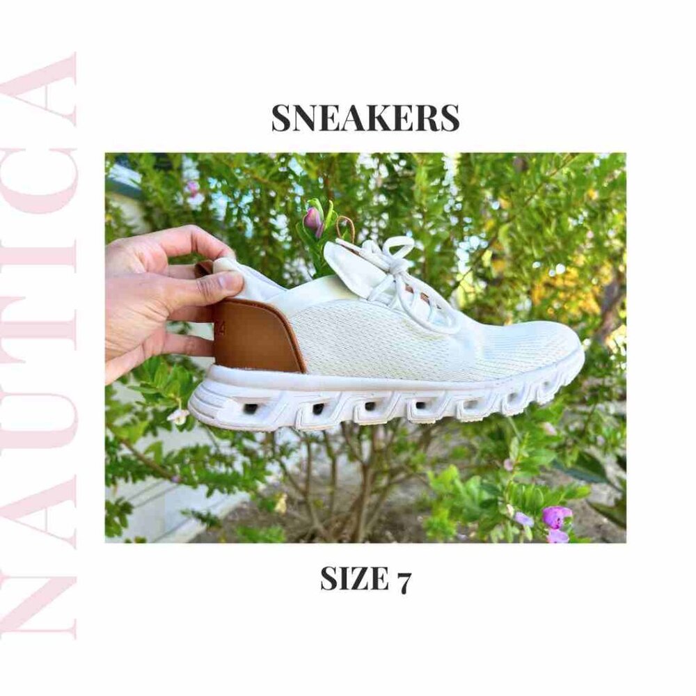 NAUTICA White and Cream Sneakers / Size 7 / Lightweight